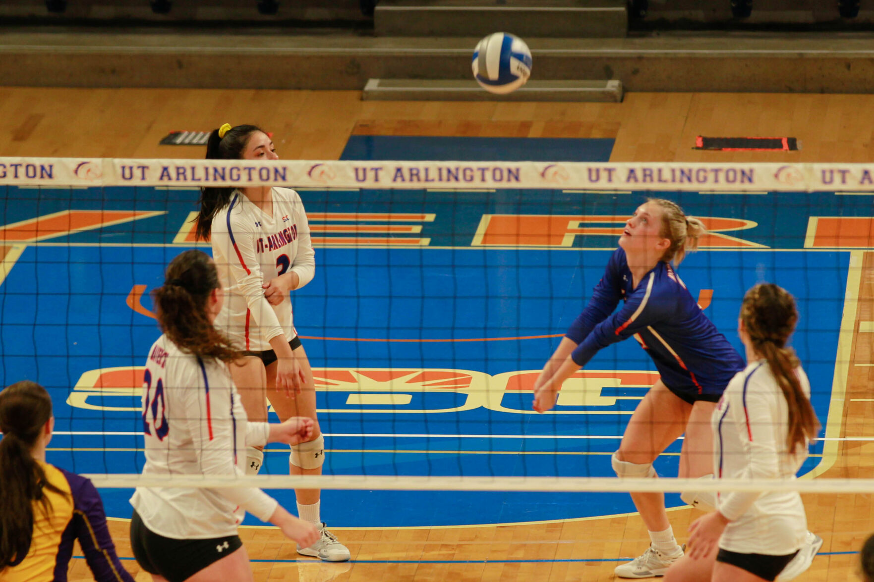 Photos: UTA volleyball earns first two wins of season at third annual Maverick Invitational